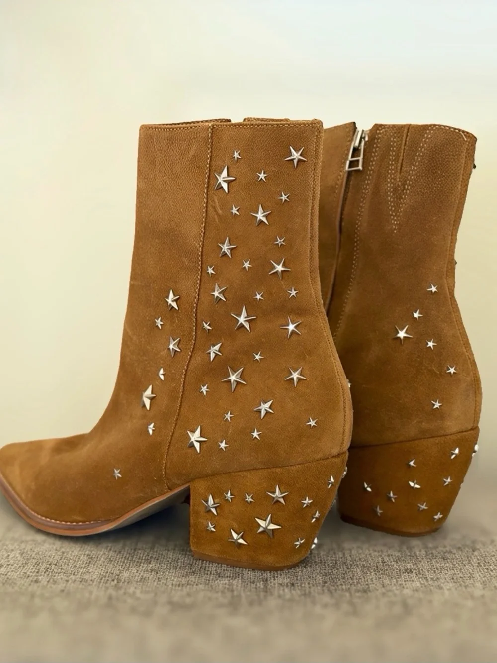 Authentic Matisse Caty Studded Suede Boot in Fawn Gently Used Size 10